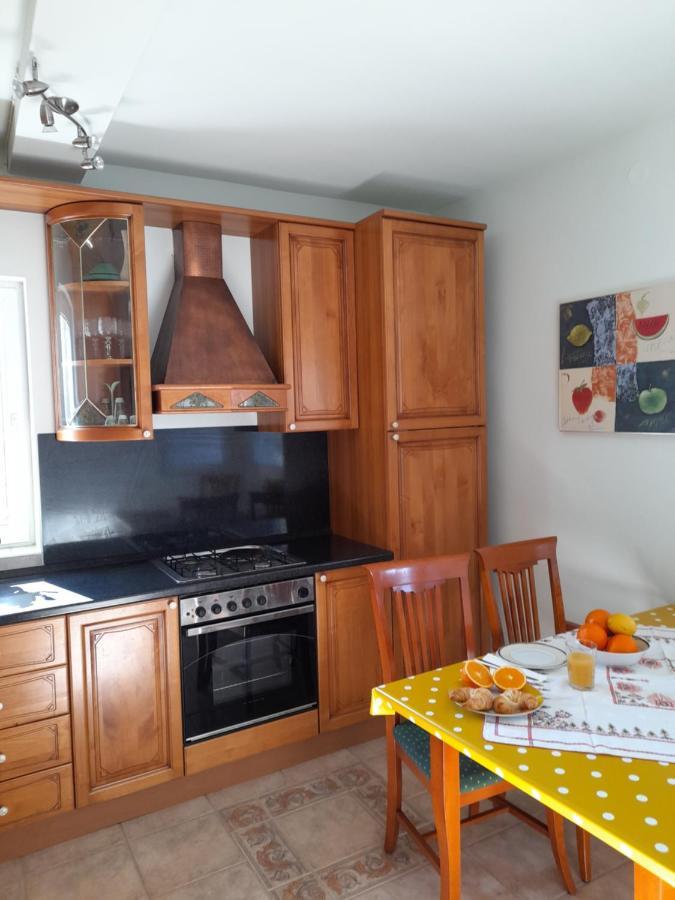 Jelena Apartamento Mandre